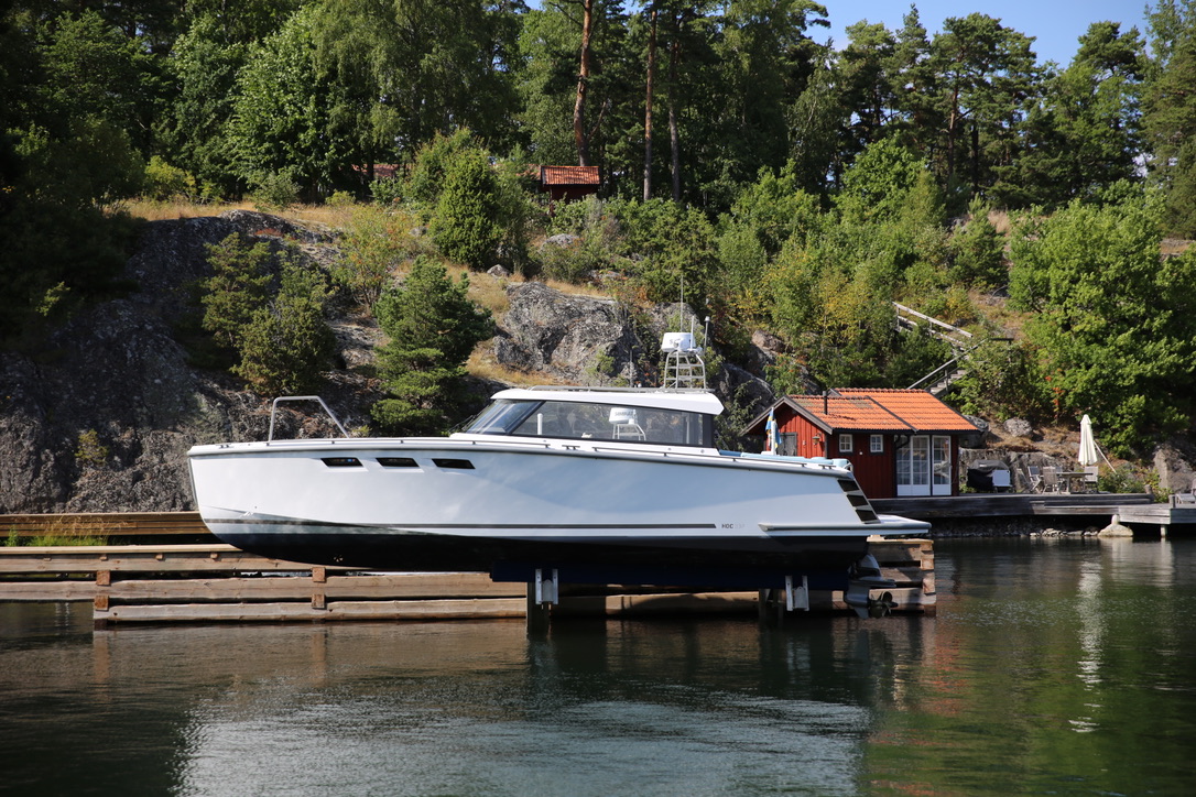 Laiturinostin 6,8 tonnia