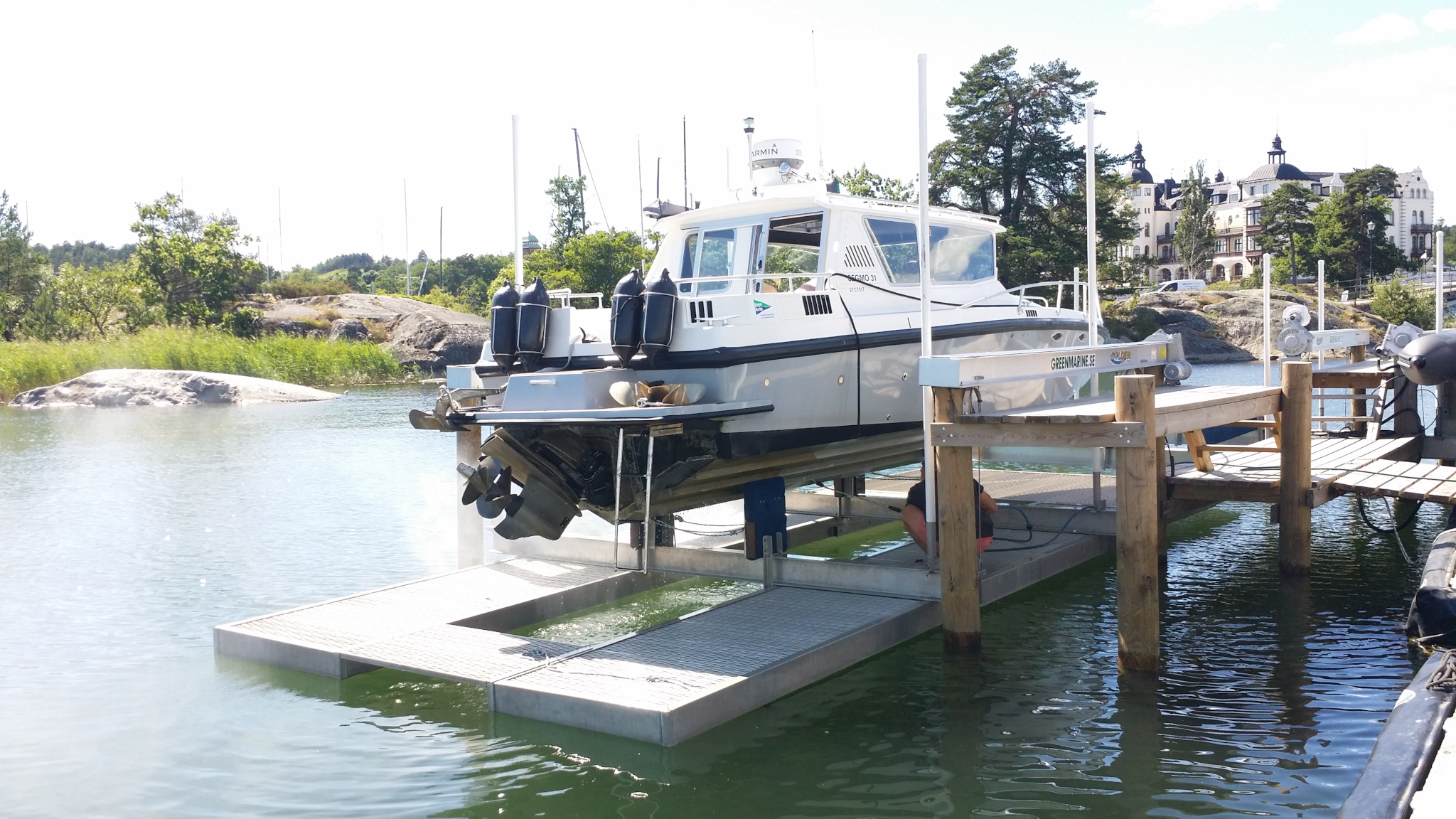 Pilarinostin työtasolla